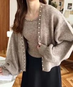 モーメントプラス　ニットアンサンブル　パール付き　ブラウン