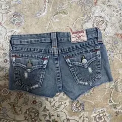 39,600円新品【トゥルーレリジョン】デニム ショートパンツ W30 39,600円新品【トゥルーレリジョン】デニム ショートパンツ W30