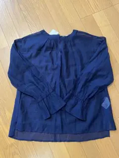 新品未使用タグ付き　Te chichi ネイビー シフォン　シャツ　透け感