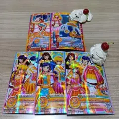 アイカツオンパレード　ソレイユ　星座ドレス　星宮いちご　霧矢あおい　紫吹蘭