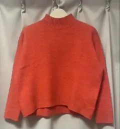 UNIQLO スフレヤーンハイネックニット　オレンジ