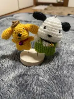 ハンドメイドのあみぐるみ犬キーホルダー