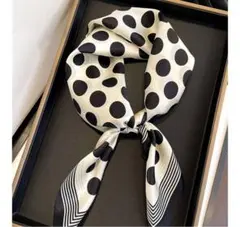 【再入荷】スカーフ 大判　ドッド柄　水玉　モノトーン シルク調 おしゃれ