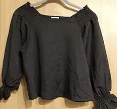 黒のブラウス長袖　美品
