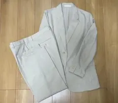テーラードジャケット パンツ セットアップ ベージュ　UNIQLO