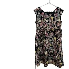 B0090ノースリーブ膝丈ワンピース裏地 ベルト　花柄　デート　パーティー