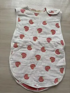 6重ガーゼ いちご柄リバーシブルスリーパー