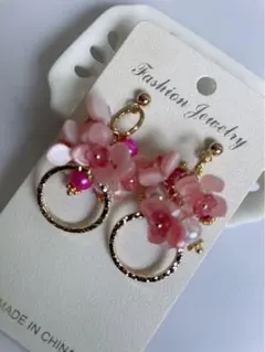 ゴールドリング　ピンク系　フラワーピアス　イヤリング