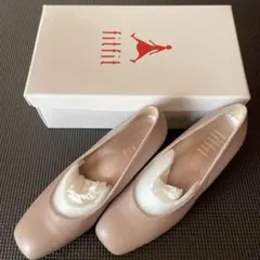 春にピッタリ！　fitfit ピンクベージュ パンプス　ヒール約5cm
