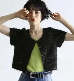 ページボーイ　ラメフェザーショートトップスのサムネイル