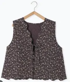 限定値下　sm2 サマンサモスモス　花刺繍キルトベスト　チャコール　新品