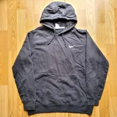 nike ナイキ 刺繍ロゴ無地パーカーフーディースウェット 黒 ワンポイント