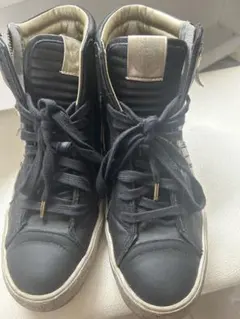 DIESEL ブラック シルバー ハイカットスニーカー　25.5