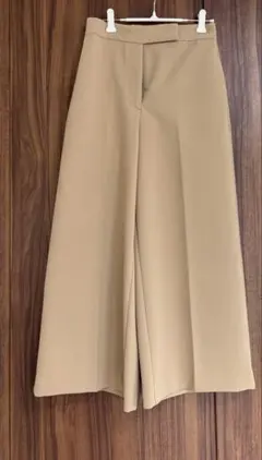 ZARA ハイライズキュロットパンツ