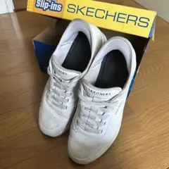 SKECHERS Slip-Ins ホワイトスニーカー