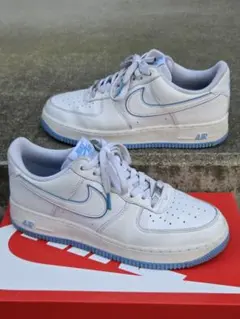 NIKE AIR FORCE 1 ホワイト ライトブルー スニーカー