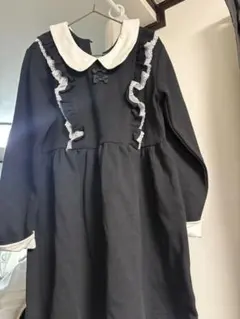 ブラックワンピース フリル付き 130