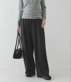 ウール混タックギャザーストレートパンツ アーバンリサーチ