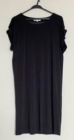 MICHEL KLEIN 半袖　ブラック サイズ40のサムネイル
