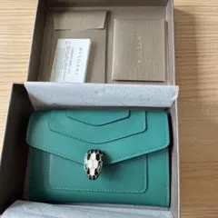 新品 BVLGARI セルペンティ フォーエバー コンパクトウォレットのサムネイル