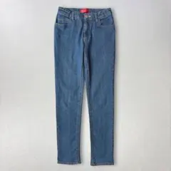 Item thumbnail for item d3ebd50c-86b8-40cb-9ebe-2e762f8603f1