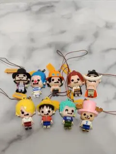 ス*ン様 ワンピース7個のキャラクター ストラップセット。 - メルカリ