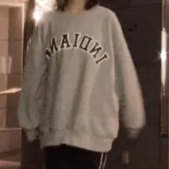 トレーナー　グレー