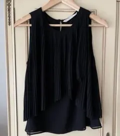 ZARA ザラ プリーツ ノースリーブラウス