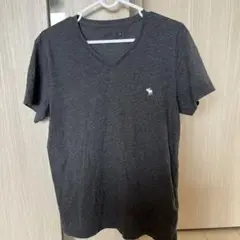 アバクロ　ダークグレー Vネック Tシャツ　XS