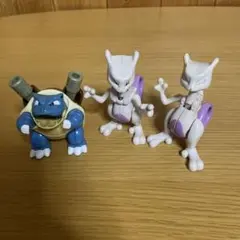 ミューツー　カメックス　ポケモンフィギュア　プラモデル