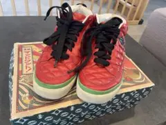 マッドフット　スニーカー