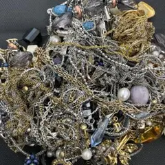 S*i様 アクセサリー イミテーション大量まとめ売り ゴールド シルバー 総重量