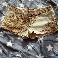 ヒョウ柄 ショートパンツ