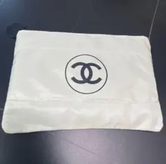 CHANEL ノベルティポーチ 大容量