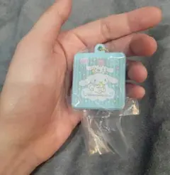 サンリオキャラクターズ クッキー缶チャーム シナモロール