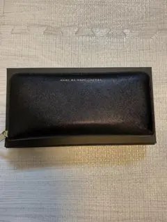 MARC BY MARC JACOBS長財布