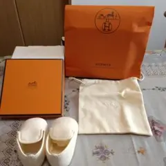 HERMES ファーストシューズ ホワイト