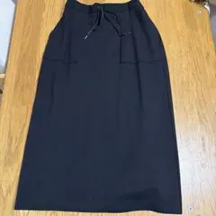 ウエストリボン付きブラックタイトスカート