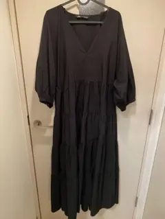 ZARA ティアードワンピース 黒