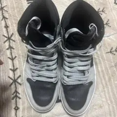 Nike Air Jordan 1 グレー/ブラック ハイカット