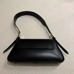 【ZARA】ブラックショルダーバッグ