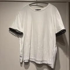 お値下げ　ZARA ホワイト Tシャツ M 右袖一箇所小さな穴あり