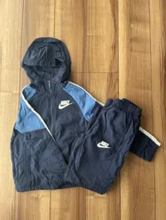 NIKE ナイキ　ウインドブレーカー　キッズ