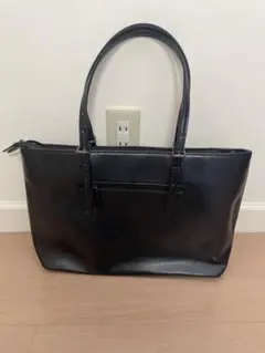 シンプル レザートートバッグ ビジネスバッグ ブラック　ショルダー 就活 通勤