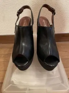 【新品】 rienda ストラップ ウェッジソール サンダル　厚底のサムネイル