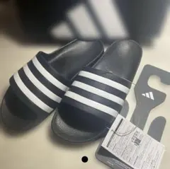 adidas シャワーサンダル