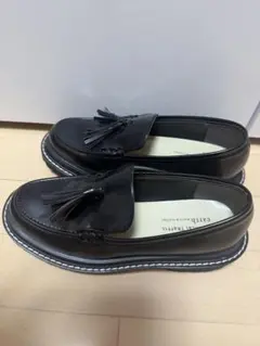 黒いタッセル付きレザー ローファー orientalTraffic