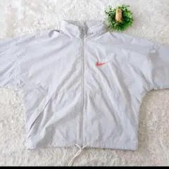 NIKE ナイロンジャケット ライトグレーのサムネイル