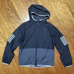 adidas フード付きナイロンジャンパー