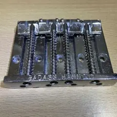 BADASS BASS II ベース用ブリッジ　バダス Leo Quan Badass II 4-String Bass Bridge (Chrome) [BB-3342